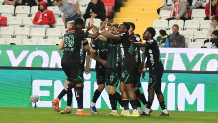 Konyaspor Deplasmanda Antalyaspor’u 2-0 Mağlup Etti